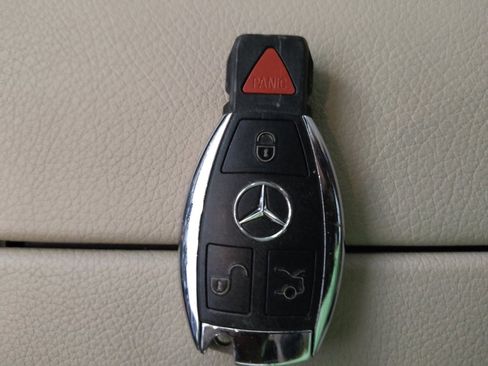 Used 2018 Mercedes-Benz C 300 Sedan w/ Premium Package image 32