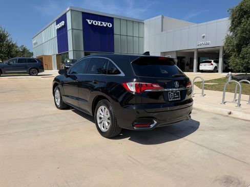 Used 2017 Acura RDX FWD w/ Technology Package image 4