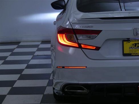 Used 2021 Honda Accord Sport image 32