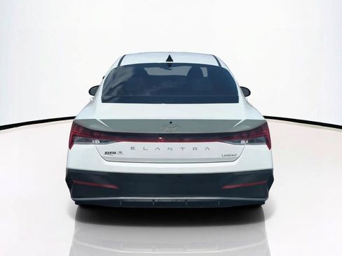 New 2026 Hyundai Elantra Limited FWD image 6