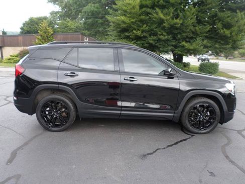 Used 2020 GMC Terrain SLE w/ Driver Convenience Package AWD/4WD image 8