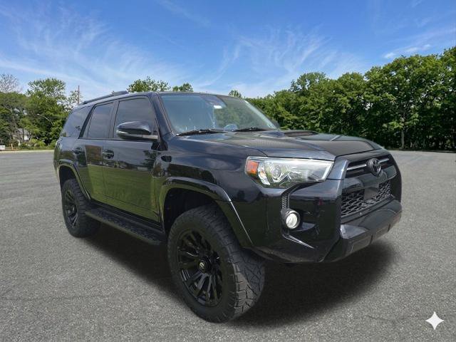 Used 2020 Toyota 4Runner TRD Off-Road Premium w/ Moonroof Package AWD/4WD image 25