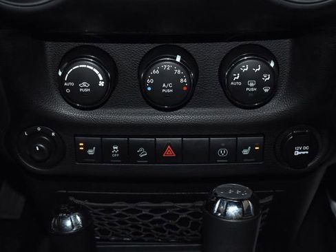 Used 2013 Jeep Wrangler Unlimited Sahara w/ Connectivity Group image 13