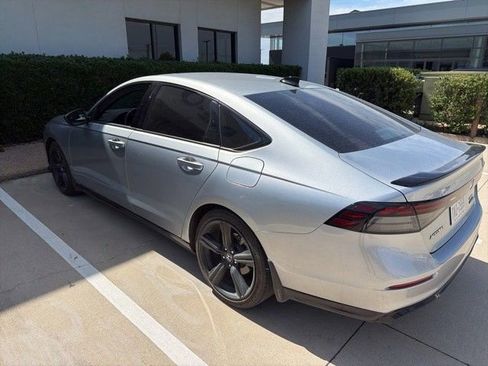 Used 2024 Honda Accord Sport image 4