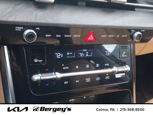 Used 2024 Kia Carnival EX FWD image 20