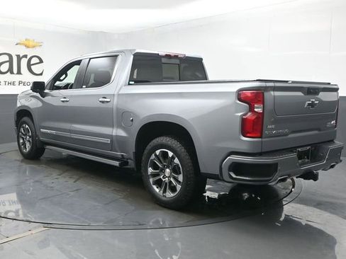 Used 2025 Chevrolet Silverado 1500 High Country w/ Z71 Off-Road Package AWD/4WD image 35