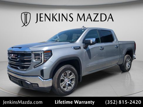 Used 2025 GMC Sierra 1500 SLT RWD image 5