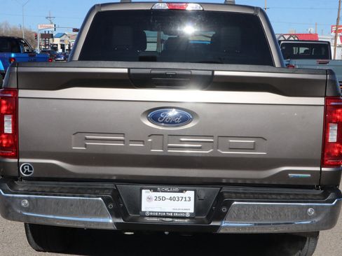 Used 2023 Ford F150 XLT image 6