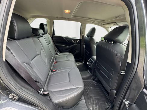 Used 2019 Subaru Forester Limited AWD/4WD image 9
