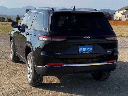 Used 2022 Jeep Grand Cherokee Limited image 7