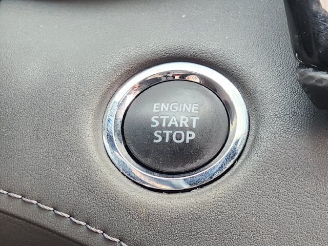 Used 2023 Toyota Highlander XSE FWD image 14