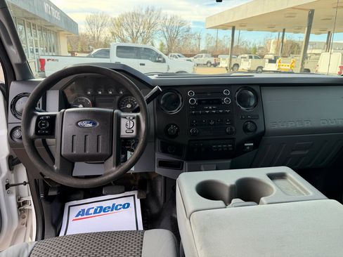 Used 2014 Ford F350 XL w/ Power Equipment Group image 31