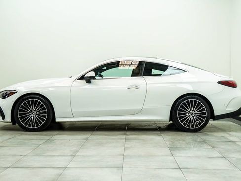 Used 2025 Mercedes-Benz CLE 300 4MATIC Coupe w/ AMG Line image 10