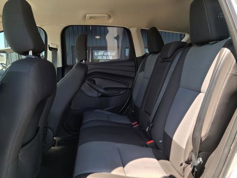Used 2018 Ford Escape SE w/ SE Sync 3 Package AWD/4WD image 14