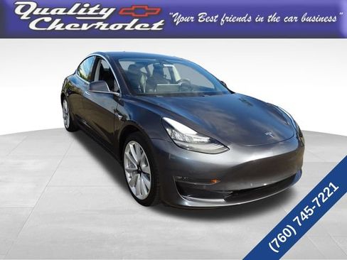 Used 2018 Tesla Model 3 Long Range RWD image 1