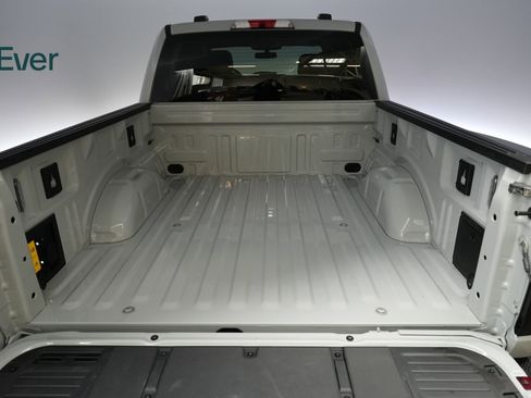 Used 2024 Ford F150 Lightning Flash image 8