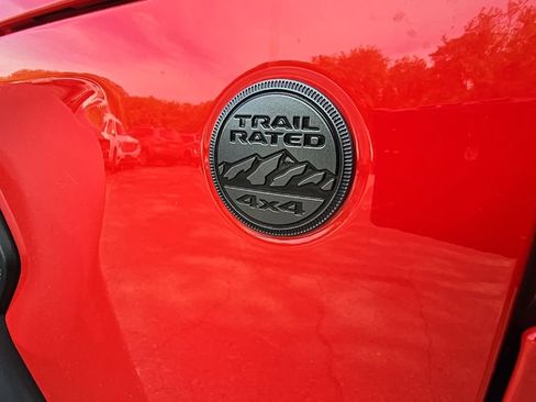 Used 2024 Jeep Wrangler Unlimited Sport AWD/4WD image 12