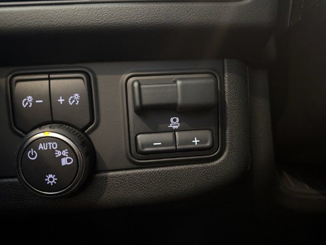 Certified 2024 Chevrolet Suburban High Country AWD/4WD image 37