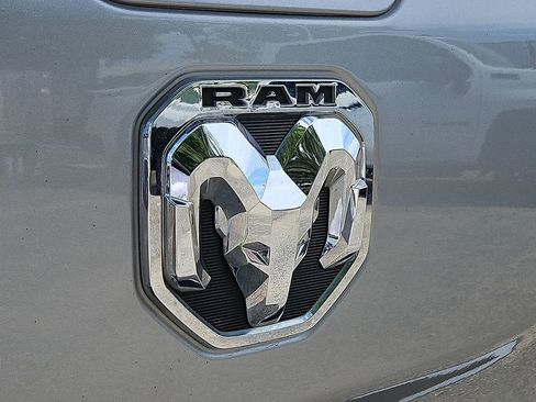 Used 2020 RAM 1500 Laramie AWD/4WD image 30
