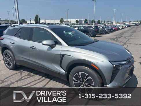 New 2025 Chevrolet Blazer EV LT image 2