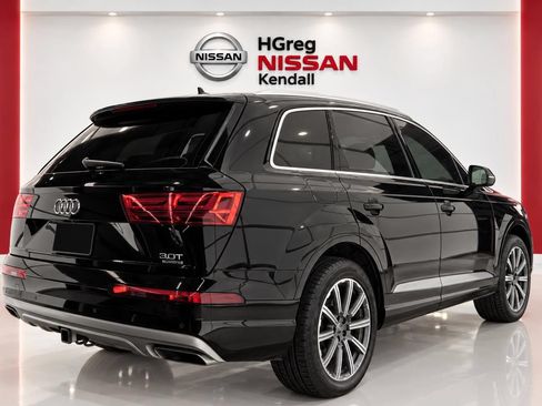 Used 2017 Audi Q7 3.0T Premium Plus AWD/4WD image 4