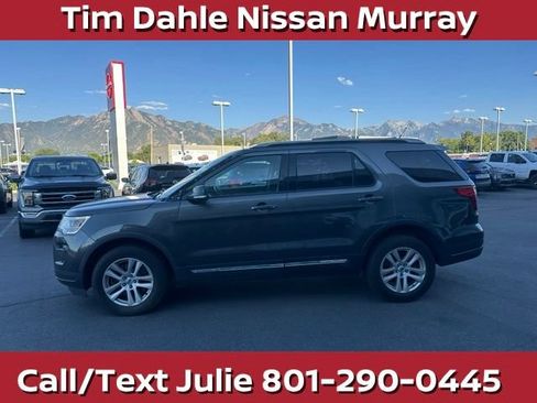 Used 2018 Ford Explorer XLT w/ Equipment Group 202A AWD/4WD image 7
