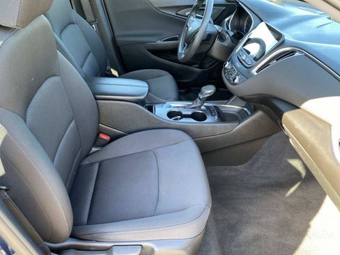 Used 2021 Chevrolet Malibu LT FWD image 21