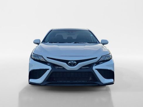 Used 2022 Toyota Camry SE image 8