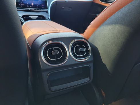 Certified 2025 Mercedes-Benz C 300 Sedan image 14