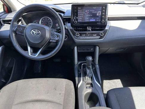 Used 2022 Toyota Corolla Cross LE w/ Moonroof Package AWD/4WD image 15