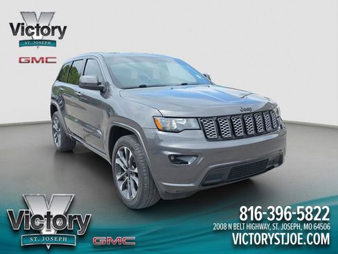 Used 2019 Jeep Grand Cherokee Altitude AWD/4WD image 1