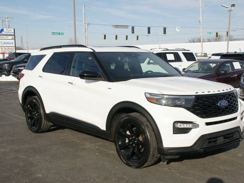 Used 2023 Ford Explorer ST-Line image 8
