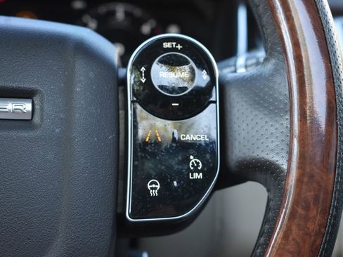 Used 2019 Land Rover Range Rover Sport HSE AWD/4WD image 16