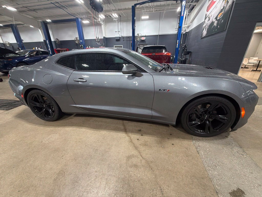 Used 2021 Chevrolet Camaro LT RWD image 1