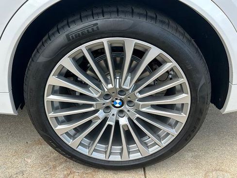 Used 2026 BMW X7 xDrive40i w/ Executive Package AWD/4WD image 32