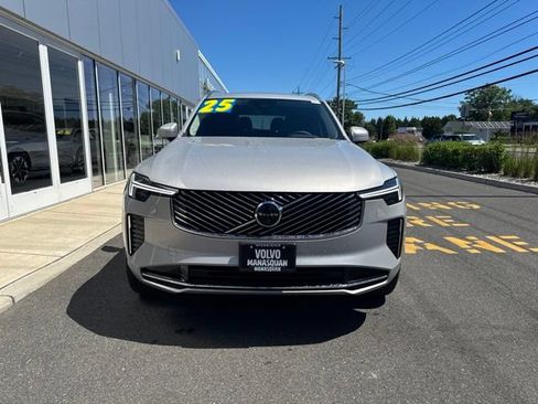 Certified 2025 Volvo XC90 B6 Plus AWD/4WD image 7