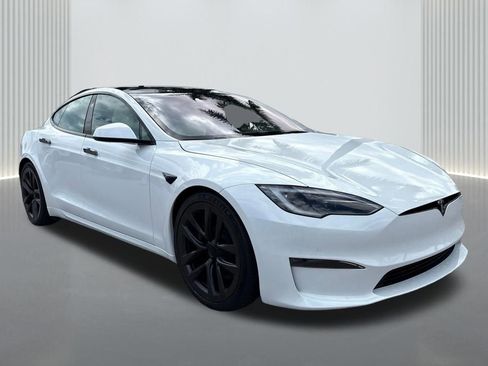 Used 2022 Tesla Model S Plaid AWD/4WD image 3