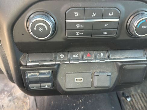 Used 2020 Chevrolet Silverado 1500 Custom Trail Boss w/ Custom Convenience Package image 17