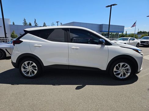 New 2027 Chevrolet Bolt LT w/ Comfort Package FWD image 8