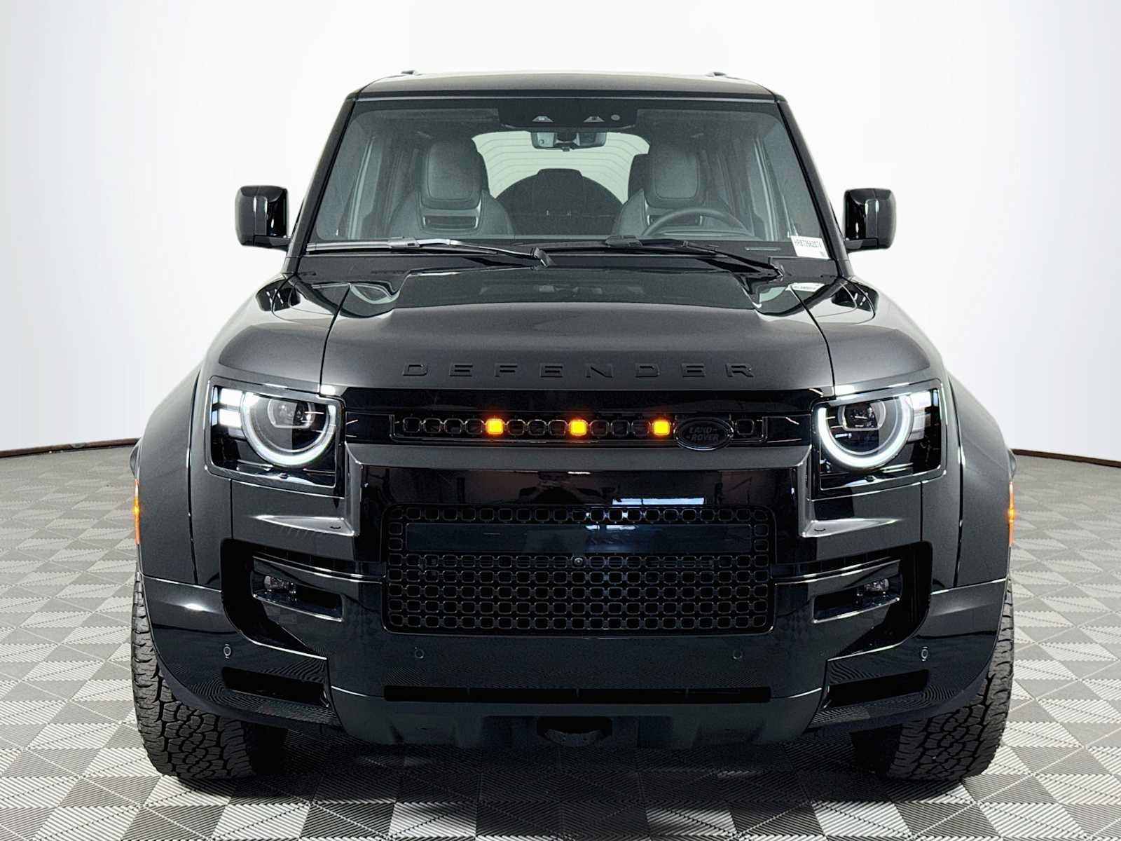 New 2026 Land Rover Defender 110 OCTA AWD/4WD image 2