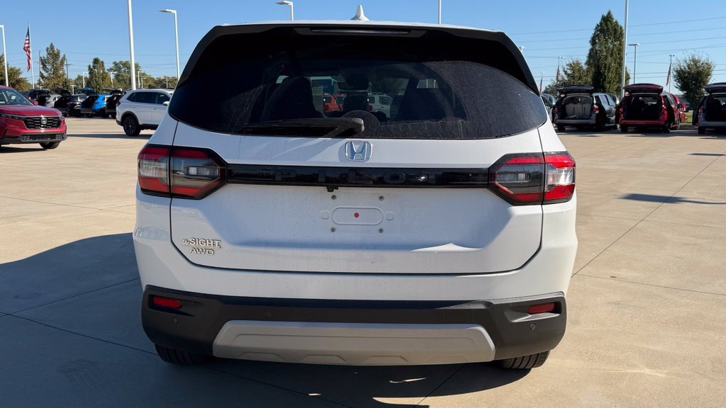 Certified 2025 Honda Pilot EX-L image 4