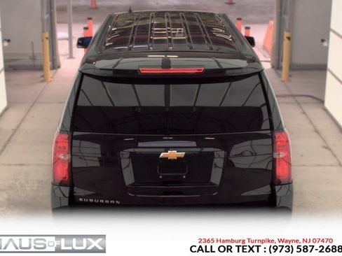 Used 2018 Chevrolet Suburban LT AWD/4WD image 8