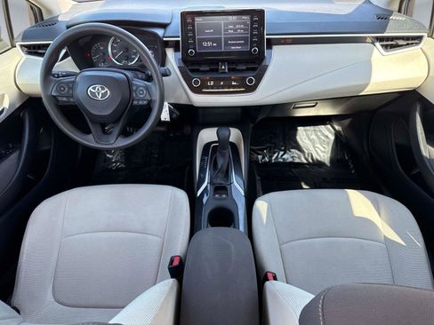 Used 2020 Toyota Corolla LE image 14