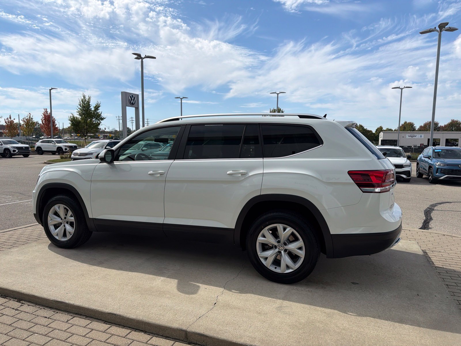 Used 2018 Volkswagen Atlas SE FWD image 41