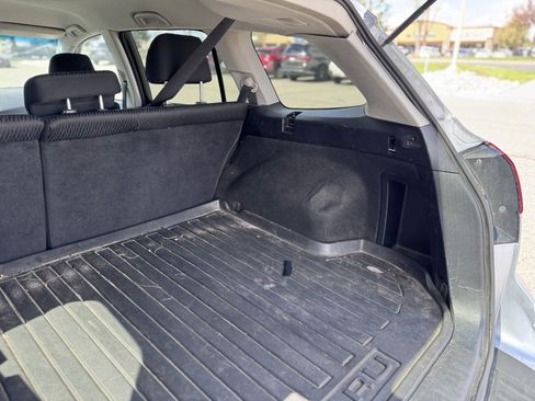 Used 2012 Subaru Outback 2.5i Premium w/ All-Weather Pkg AWD/4WD image 51