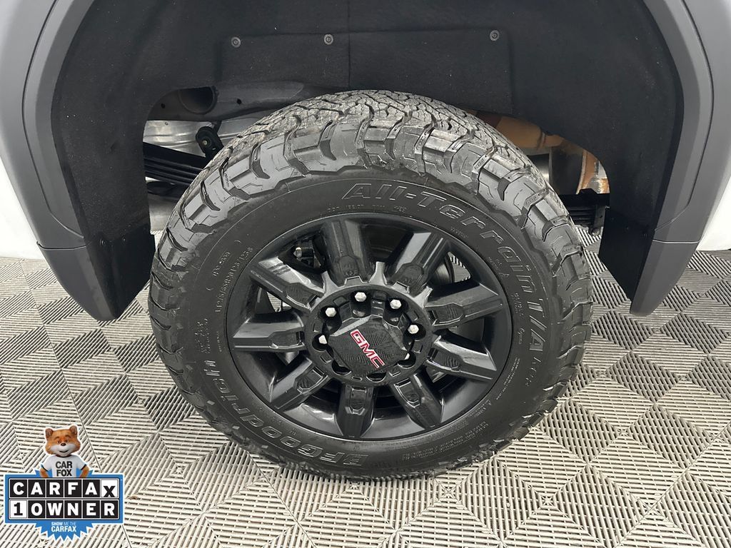 Used 2025 GMC Sierra 2500 AT4 w/ AT4 Premium Plus Package AWD/4WD image 19