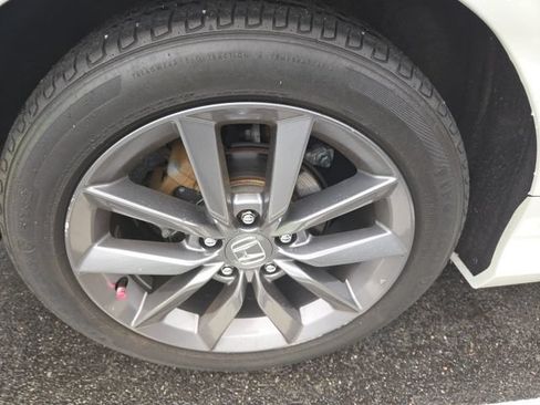 Used 2020 Honda Civic EX image 6