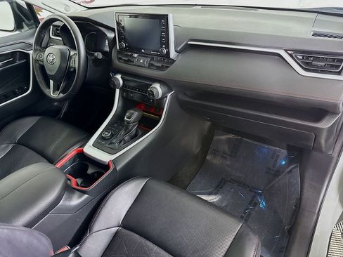Certified 2020 Toyota RAV4 TRD Off-Road AWD/4WD image 34