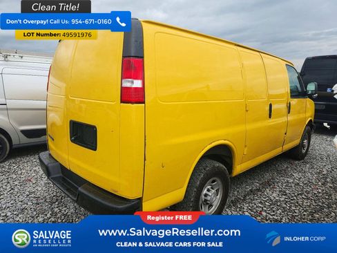 Used 2021 Chevrolet Express 2500 w/ Driver Convenience Package RWD image 4