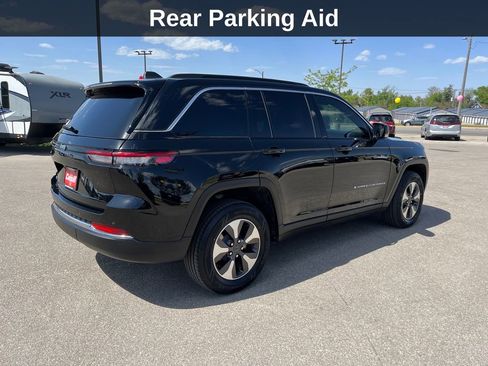 Used 2024 Jeep Grand Cherokee Limited 4xe w/ Trailer Tow Package AWD/4WD image 6